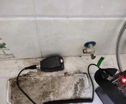 柳北屋顶漏水维修公司分享下卫生间漏水的危害及解决方法